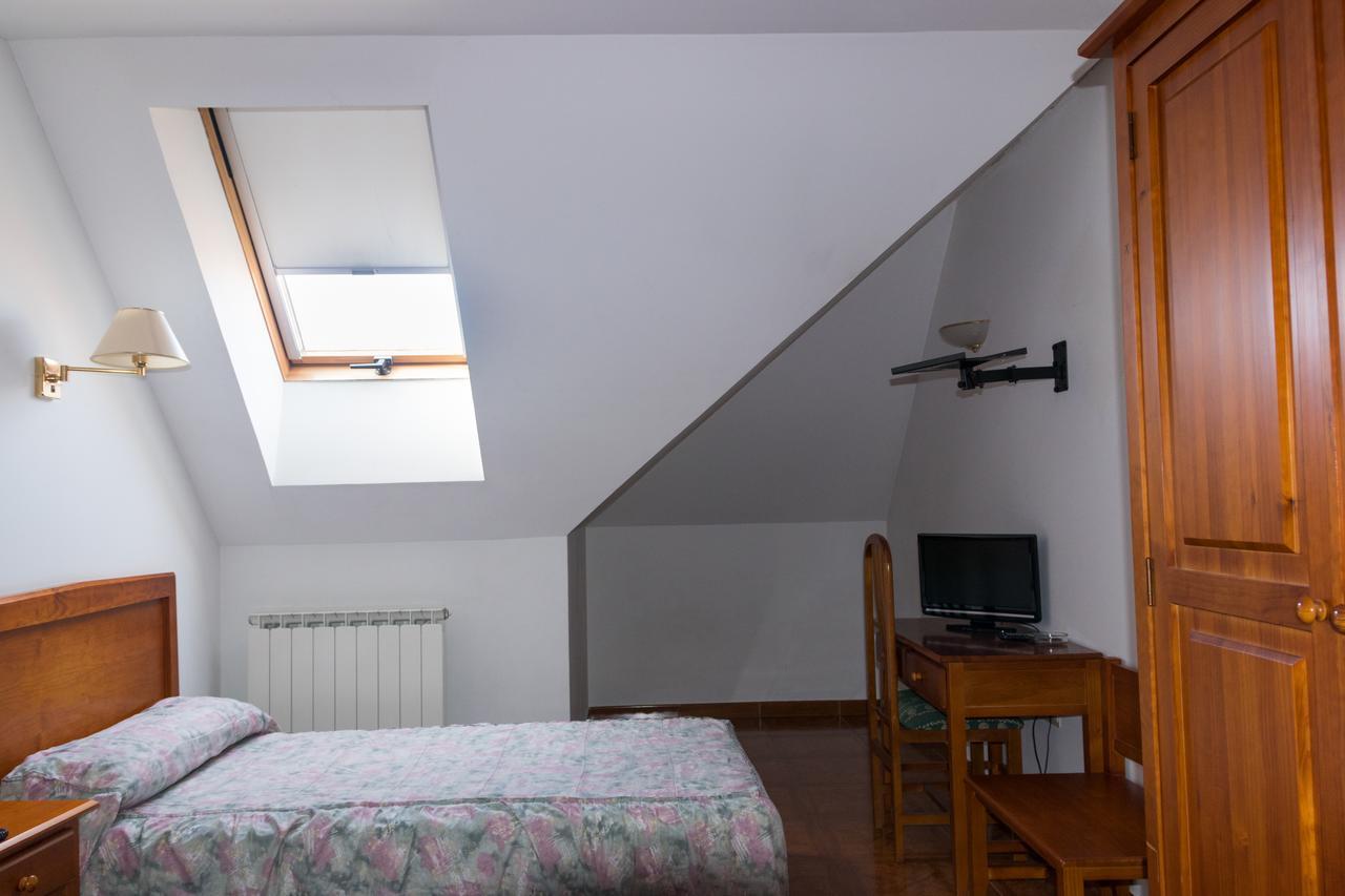 Hotel Avenida III ビジャダンゴス・デル・パラモ 部屋 写真
